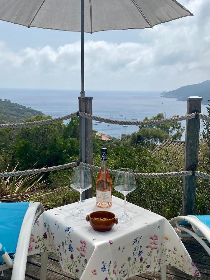Apartamento Les Oreades, Studio Le Marin Avec Vue Mer Imprenable Île du Levant Exterior foto
